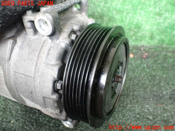 1UPJ-9241366025]ベンツ CLK350 カブリオレ(209456)(A209系)エアコンコンプレッサー 中古_3