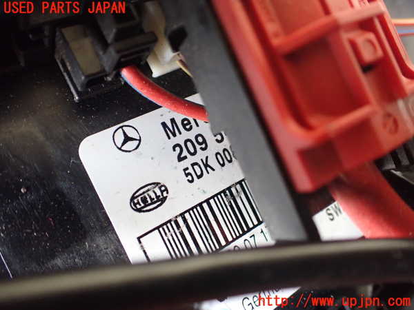 1UPJ-9241366742]ベンツ CLK350 カブリオレ(209456)(A209系)ヒューズボックス2 中古_4