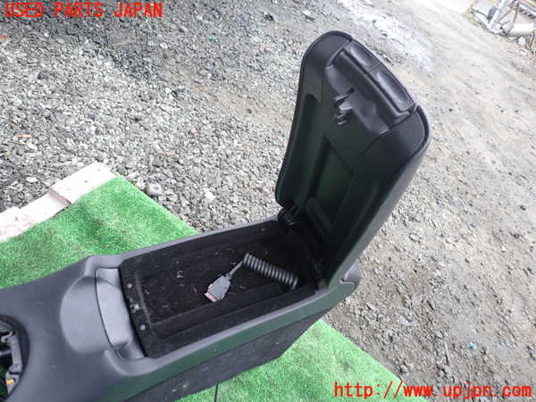 1UPJ-9241367540]ベンツ CLK350 カブリオレ(209456)(A209系)センターコンソール 中古_2