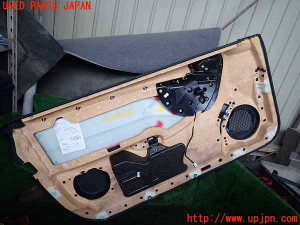 1UPJ-9241361234]ベンツ CLK350 カブリオレ(209456)(A209系)右前ドア内張り 中古_4
