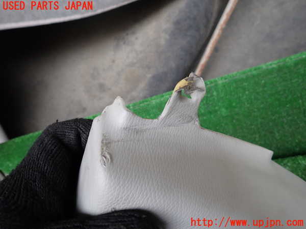 1UPJ-9241367660]ベンツ CLK350 カブリオレ(209456)(A209系)左フロントピラートリム 中古_2