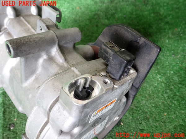 1UPJ-9241376025]ステップワゴン スパーダ ハイブリッド(RP5)エアコンコンプレッサー 中古_3