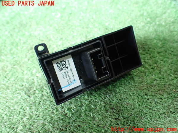 1UPJ-9241376245]ステップワゴン スパーダ ハイブリッド(RP5)左前パワーウィンドウスイッチ 中古_2