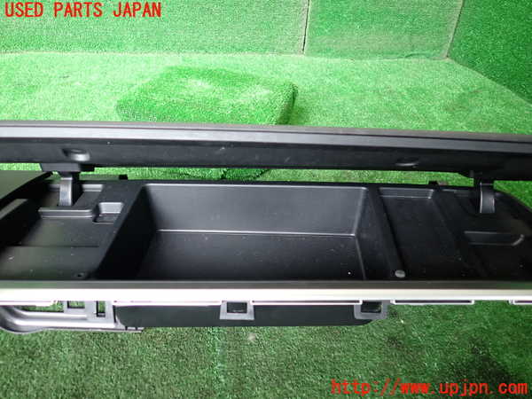 1UPJ-9241377841]ステップワゴン スパーダ ハイブリッド(RP5)小物入れ1 中古_2