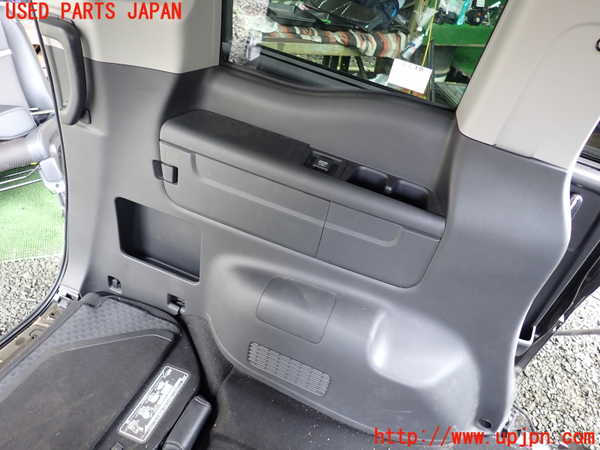 1UPJ-9241377680]ステップワゴン スパーダ ハイブリッド(RP5)左リアピラートリム 中古_4
