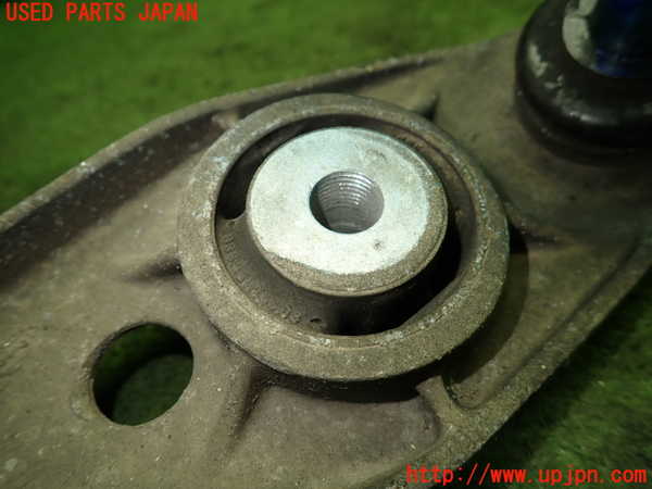 1UPJ-9241385176]ポルシェ・ボクスター(986K)右フロントロアアーム1 中古_4