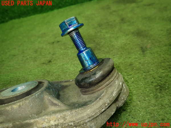 1UPJ-9241385176]ポルシェ・ボクスター(986K)右フロントロアアーム1 中古_5
