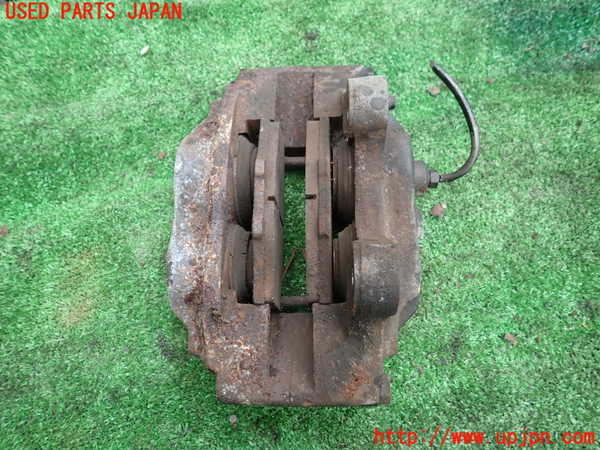 1UPJ-9241394080]ランクル60系(HJ60V(改))右フロントキャリパー 中古_2