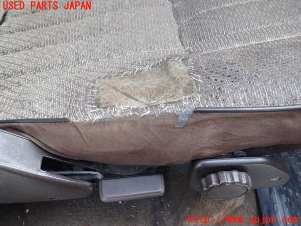 1UPJ-9241397035]ランクル60系(HJ60V(改))運転席シート 中古_4