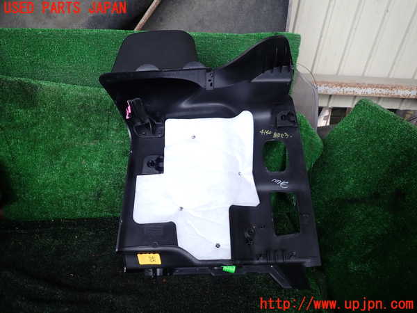 1UPJ-9241407680]ジープ・ラングラー アンリミテッド(JK36LR)左リアピラートリム 中古_3