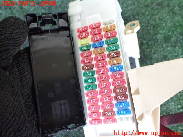 1UPJ-9241416742]アルファードハイブリッド(AAHH45W)ヒューズボックス2 中古_3