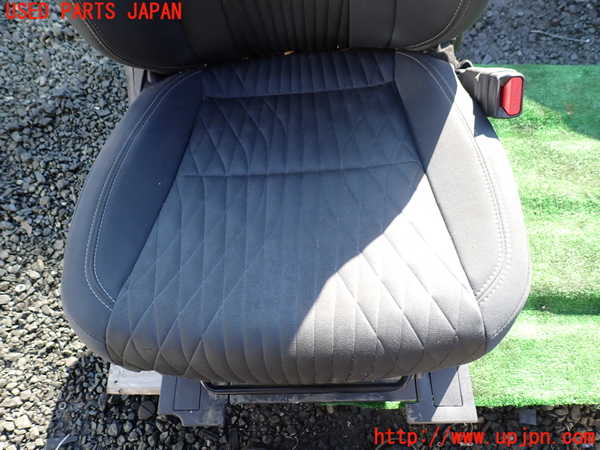 1UPJ-9241417035]アルファードハイブリッド(AAHH45W)運転席シート 中古_3