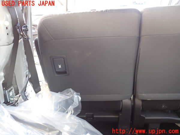 1UPJ-9241417175]アルファードハイブリッド(AAHH45W)左2列目シート 中古_4