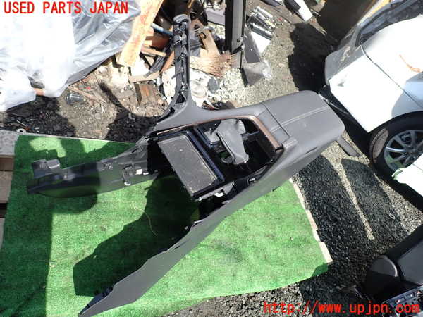 1UPJ-9241417540]アルファードハイブリッド(AAHH45W)センターコンソール 中古_2