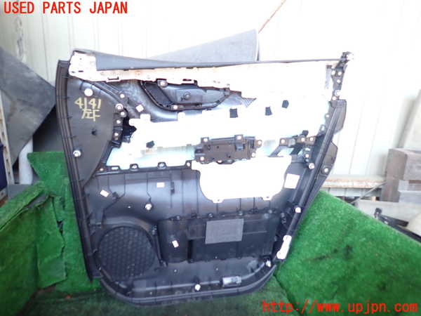 1UPJ-9241411264]アルファードハイブリッド(AAHH45W)左前ドア内張り 中古_4