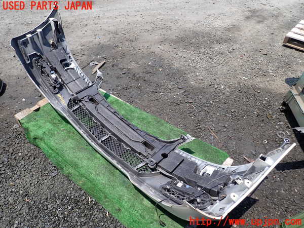 1UPJ-9241421010]ベンツ S ハイブリッド ロング(221195)(W221系)フロントバンパー 【左ハンドル】 中古_5