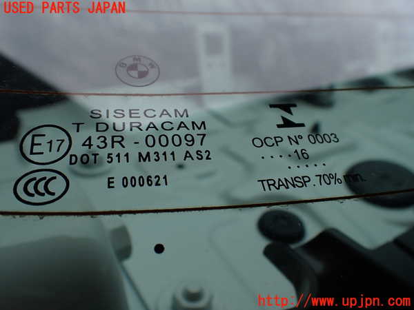 1UPJ-9241431560]BMW 330e(8E20 F30)リアガラス M311 中古_4