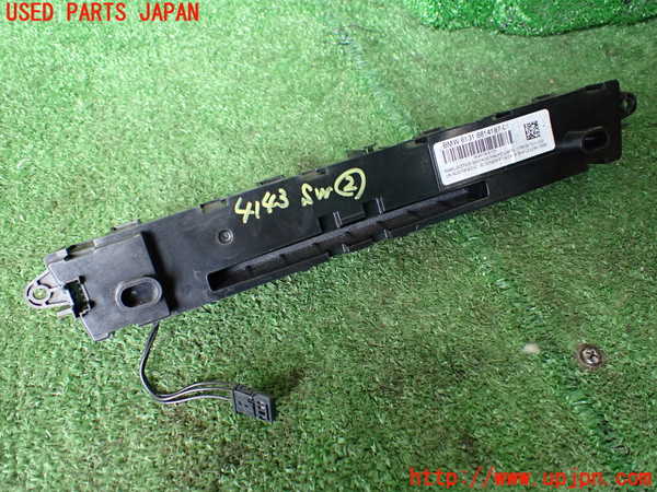 1UPJ-9241436307]BMW 330e(8E20 F30)スイッチ2 (オーディオ) 中古_2