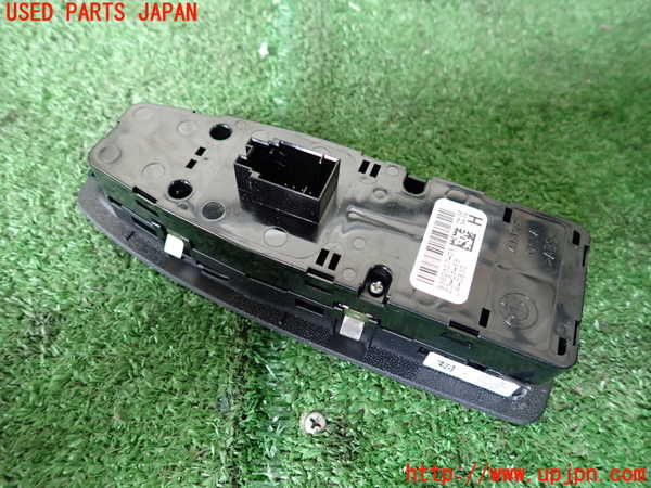 1UPJ-9241436240]BMW 330e(8E20 F30)右前パワーウィンドウスイッチ 中古_2