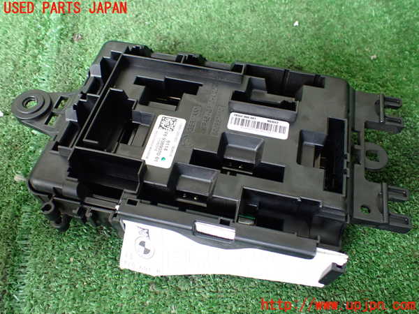 1UPJ-9241436742]BMW 330e(8E20 F30)ヒューズボックス2 中古_2