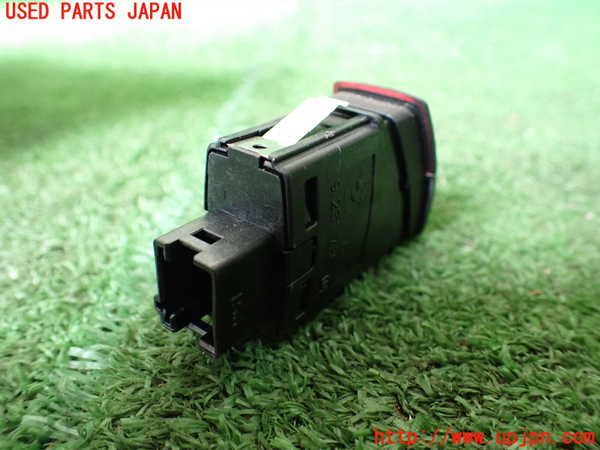1UPJ-9241436290]BMW 330e(8E20 F30)ハザードスイッチ 中古_2