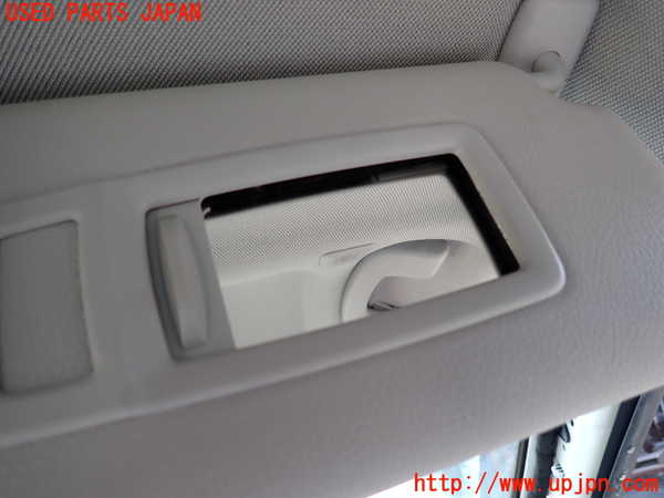 1UPJ-9241437625]BMW 330e(8E20 F30)室内サンバイザー右側 中古_3