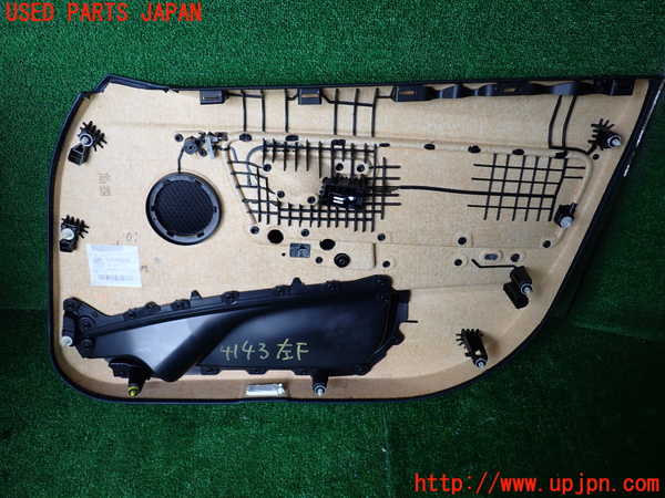 1UPJ-9241431264]BMW 330e(8E20 F30)左前ドア内張り 中古_3