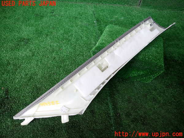 1UPJ-9241437660]BMW 330e(8E20 F30)左フロントピラートリム 中古_2