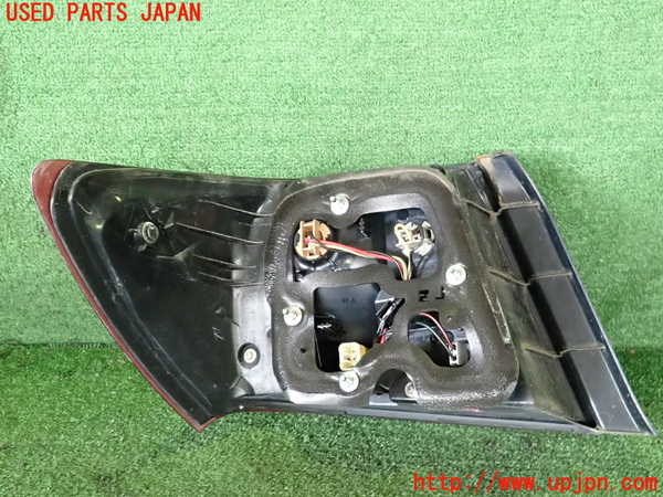 2UPJ-9241441530]インプレッサ WRX-STi C型(GVF)右テールランプ 中古_2