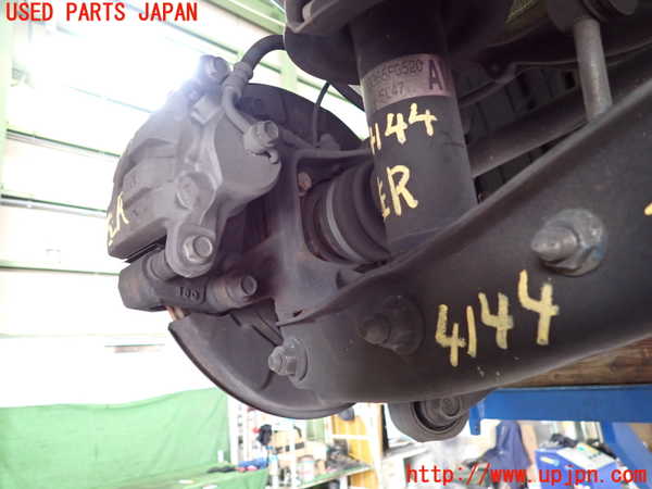 2UPJ-9241444305]インプレッサ WRX-STi C型(GVF)左リアナックルハブ 中古_2