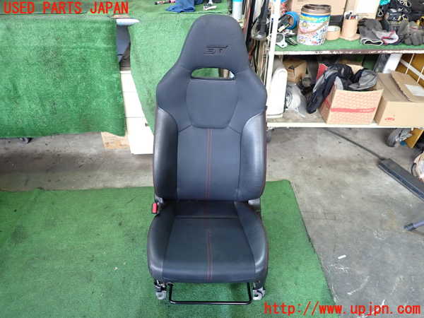 2UPJ-9241447011]インプレッサ WRX-STi C型(GVF)シートセット(運転席＆助手席) 中古_3