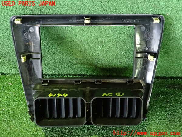 2UPJ-9241447526]インプレッサ WRX-STi C型(GVF)エアコン吹き出し口1(真中) 中古_4