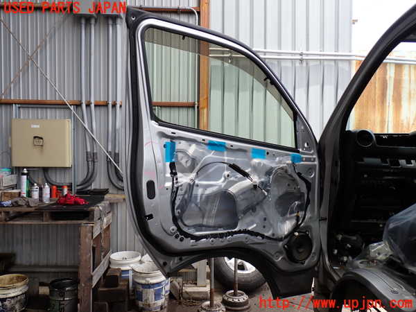 2UPJ-9241451260]NV350 キャラバン バン(VW2E26)左前ドア 中古 (AGC AUTOMOTIVE M2H3 43R-00033)_5