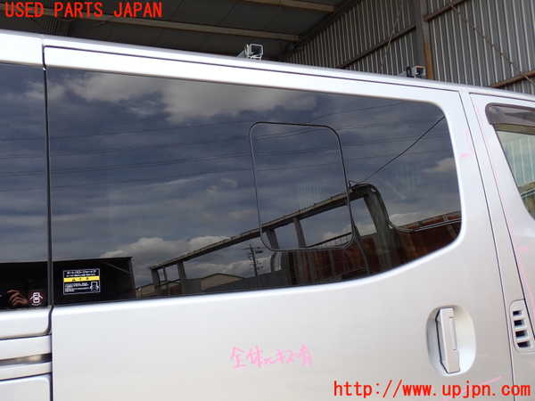 2UPJ-9241451290]NV350 キャラバン バン(VW2E26)右後ドア 中古 (TEMPERED M540 43R-000078)_2