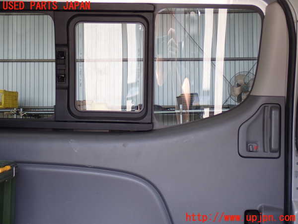 2UPJ-9241451320]NV350 キャラバン バン(VW2E26)左後ドア 中古 (TEMPERED M540 43R-000078)_5