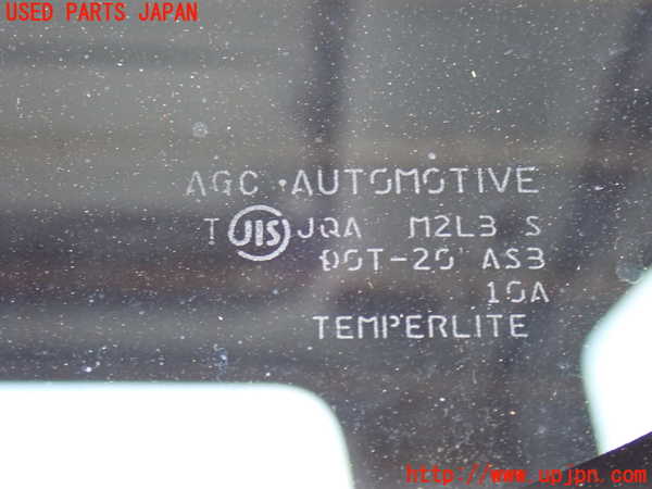 2UPJ-9241451382]NV350 キャラバン バン(VW2E26)左クォーターガラス 中古(AGC AUTOMOTIVE M2L3)_2