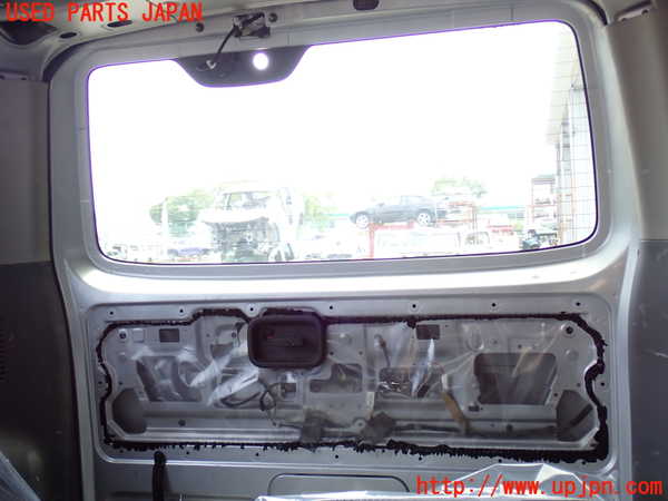 2UPJ-9241451566]NV350 キャラバン バン(VW2E26)バックドア リアゲート ハッチ 中古(TEMPERED 43R-000184)_5