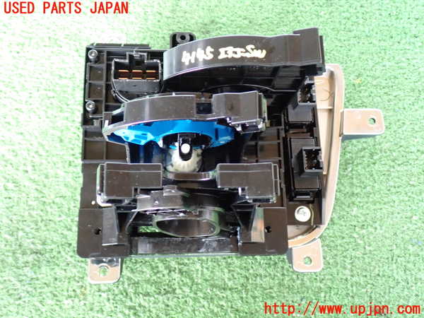 2UPJ-9241456066]NV350 キャラバン バン(VW2E26)エアコンスイッチ1 中古_2