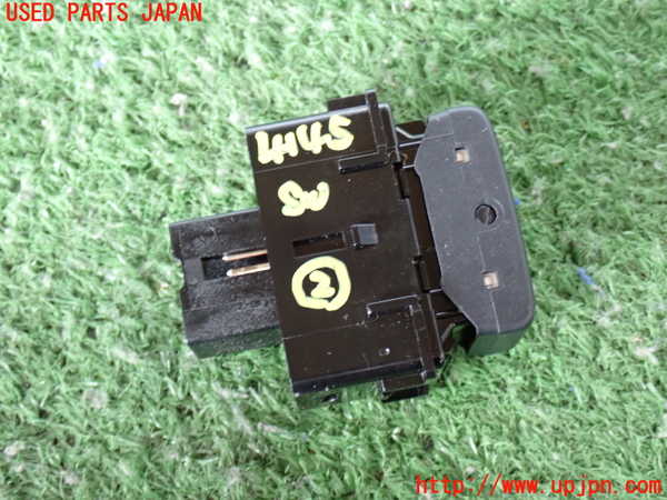 2UPJ-9241456307]NV350 キャラバン バン(VW2E26)スイッチ2 中古 (OFF HEAT)_2