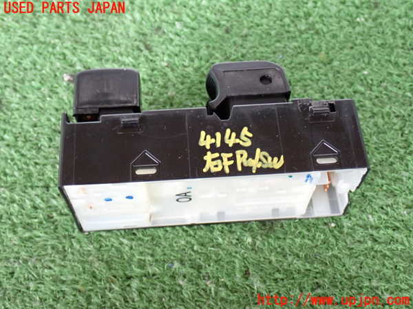 2UPJ-9241456240]NV350 キャラバン バン(VW2E26)右前パワーウィンドウスイッチ 中古_2