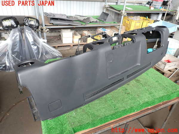 2UPJ-9241457505]NV350 キャラバン バン(VW2E26)ダッシュボード 中古_3