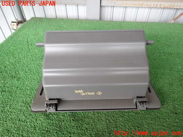 2UPJ-9241457516]NV350 キャラバン バン(VW2E26)グローブボックス1 中古_3