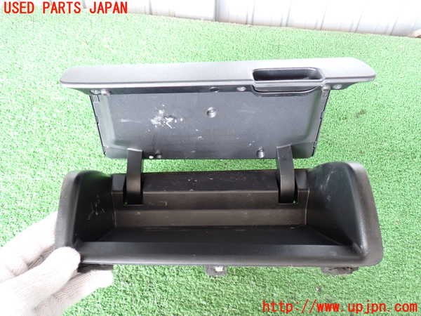 2UPJ-9241457517]NV350 キャラバン バン(VW2E26)グローブボックス2 中古 （上側）_2
