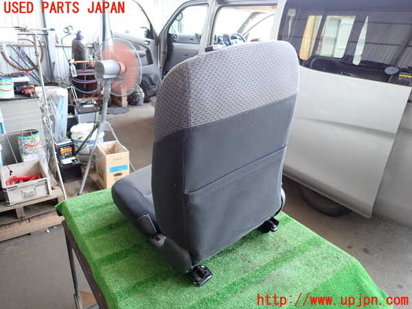 2UPJ-9241457035]NV350 キャラバン バン(VW2E26)運転席シート 中古_4