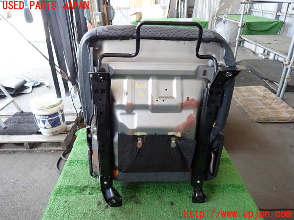 2UPJ-9241457065]NV350 キャラバン バン(VW2E26)助手席シート 中古_5