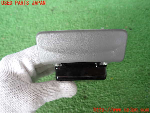 2UPJ-9241457821]NV350 キャラバン バン(VW2E26)灰皿1 中古_2