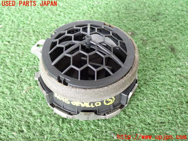 2UPJ-9241457528]NV350 キャラバン バン(VW2E26)エアコン吹き出し口3 中古 (左)_2