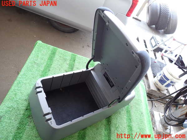 2UPJ-9241457540]NV350 キャラバン バン(VW2E26)センターコンソール 中古_2