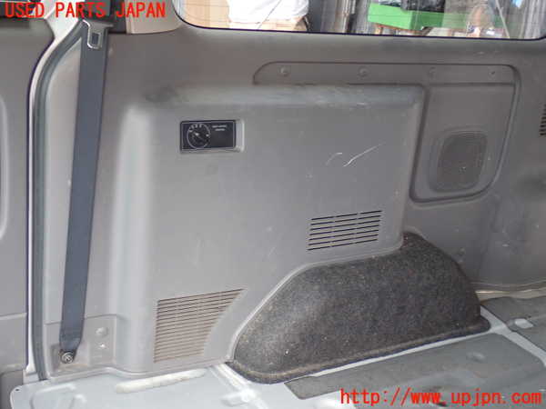 2UPJ-9241457675]NV350 キャラバン バン(VW2E26)右リアピラートリム 中古_3