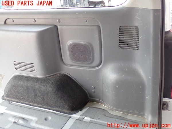 2UPJ-9241457675]NV350 キャラバン バン(VW2E26)右リアピラートリム 中古_4